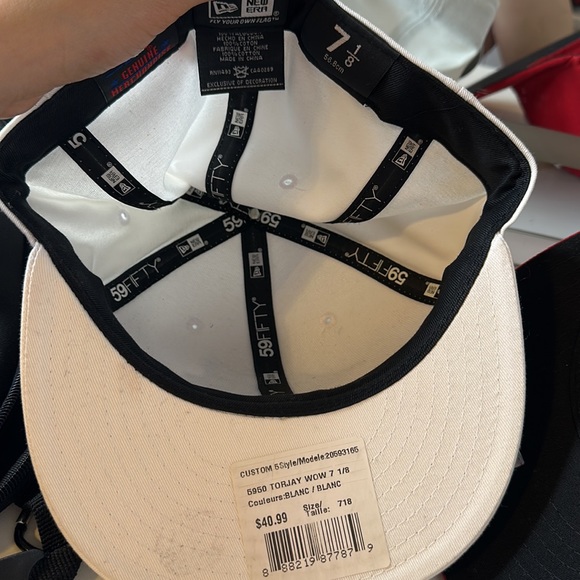 59  FIFTY HATS NEVER WORN MINT CONDITION WITH HAY CASE - Picture 3 of 4